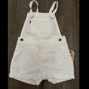 Girls white Levi’s 3t shorts overalls